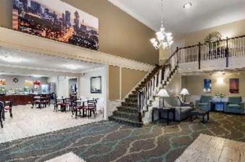 Quality Inn & Suites Des Moines - Merle Hay Road image 10
