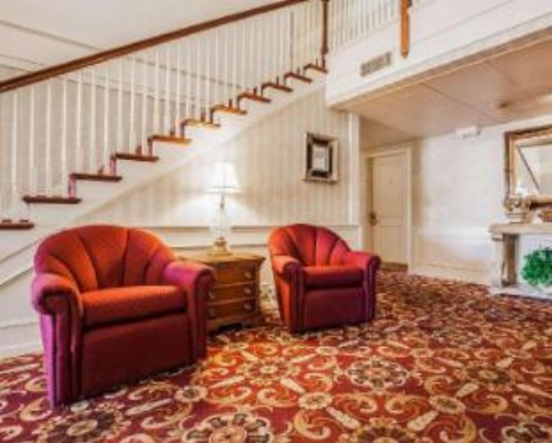 Quality Inn & Suites Des Moines - Merle Hay Road image 13