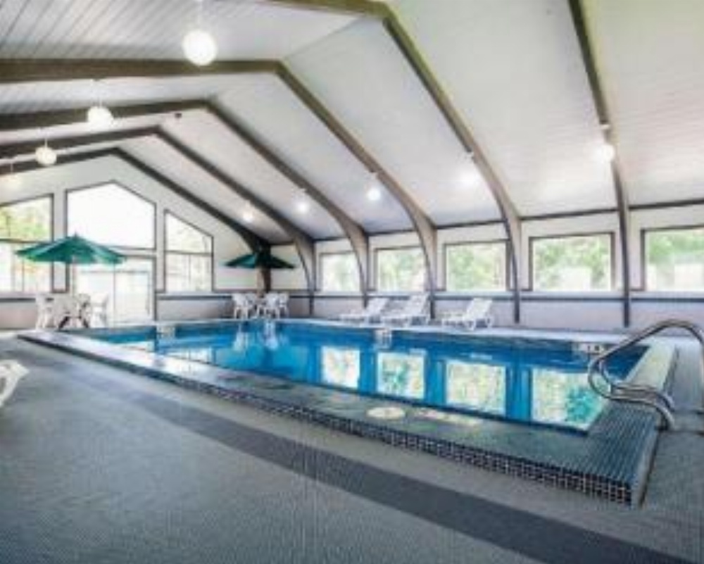 Quality Inn & Suites Des Moines - Merle Hay Road Image 17