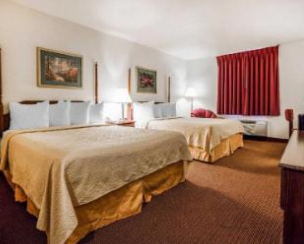 Quality Inn & Suites Des Moines - Merle Hay Road Image 21